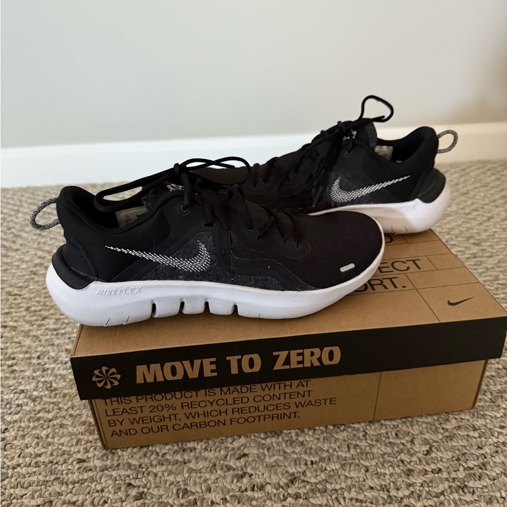 Women’s Nike Flex 2021 RN - Picture 3 of 6